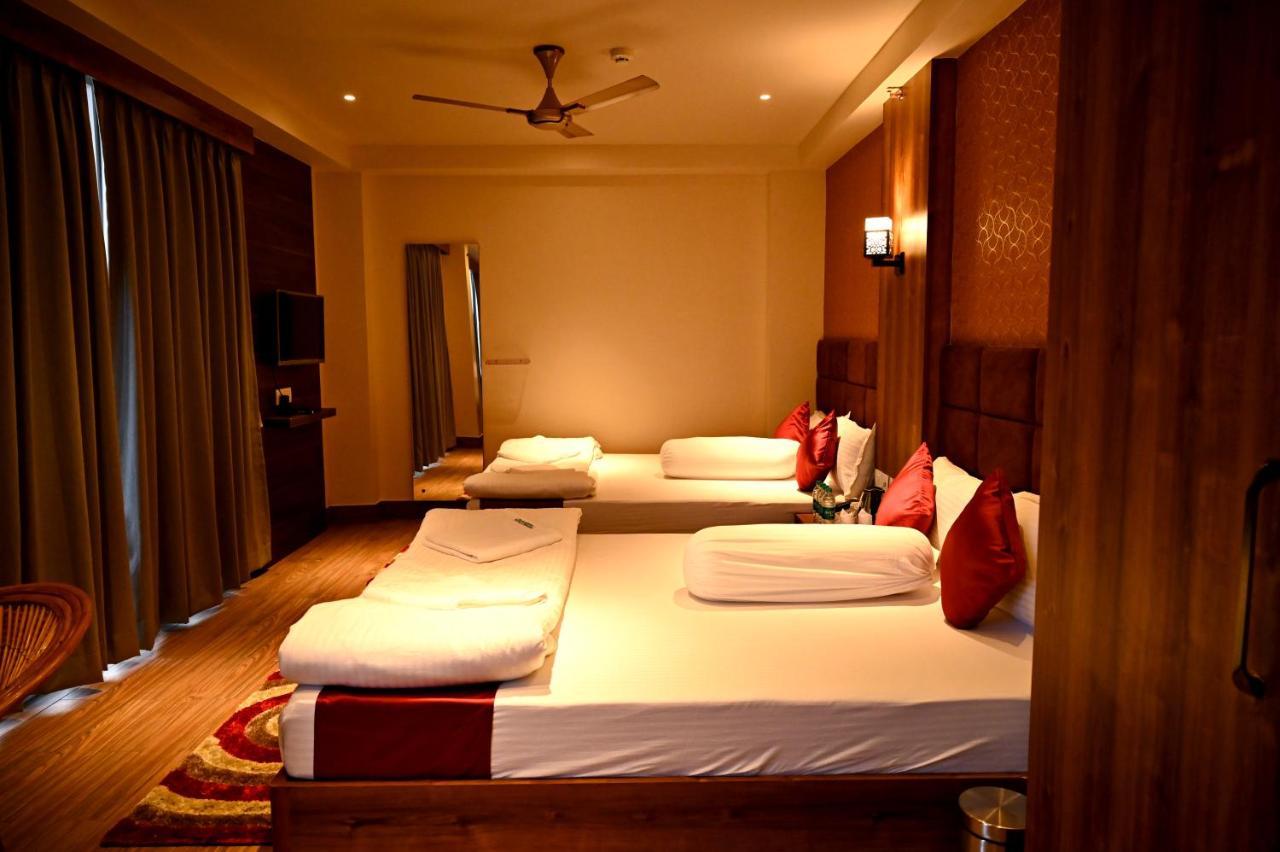 Blue Waves Hotel Tajpur Eksteriør bilde